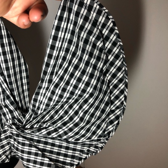 Nordstrom 1. State Off Shoulder Blouse black Checkered Size Medium Bell Sleeves - Picture 2 of 9